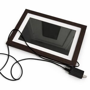 Kodak Digital Photo Frame with Black and Brown Trim